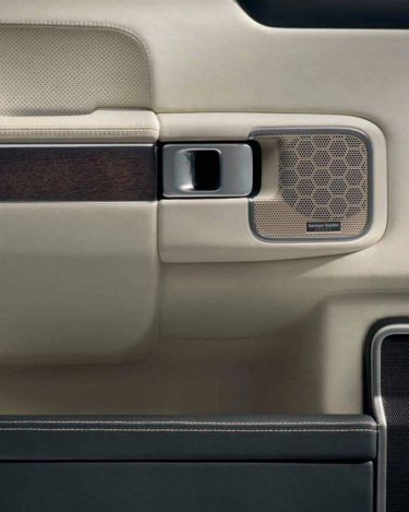 2009_Range_Rover_Autobiography_Interior