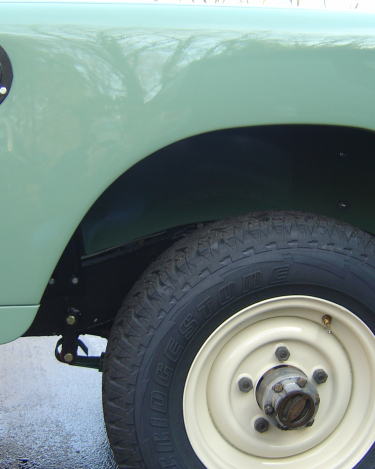 Land-Rover-Series-IIA-Finished-Close-Ups-17