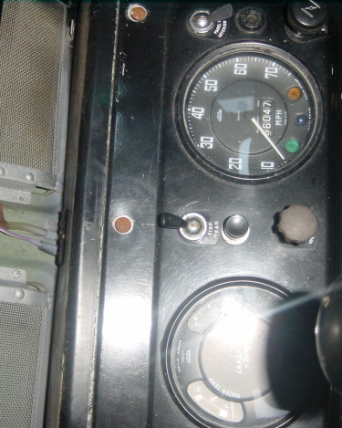 Land-Rover-Series-IIA-019