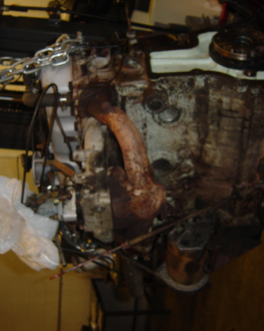 Land-Rover-Series-IIA-Day-10-Engine-Apart-002