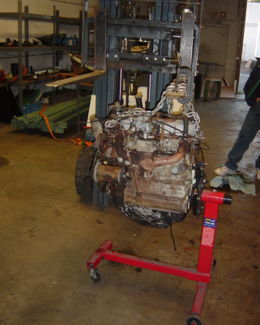 Land-Rover-Series-IIA-Day-10-Engine-Apart-018