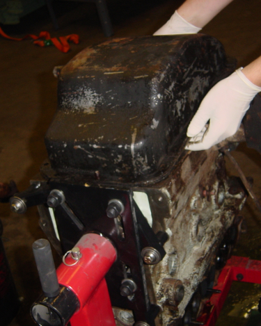 Land-Rover-Series-IIA-Day-10-Engine-Apart-026