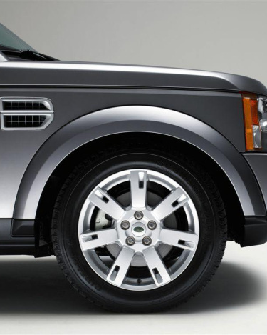 2009_Land_Rover_LR3_Discovery_3_2