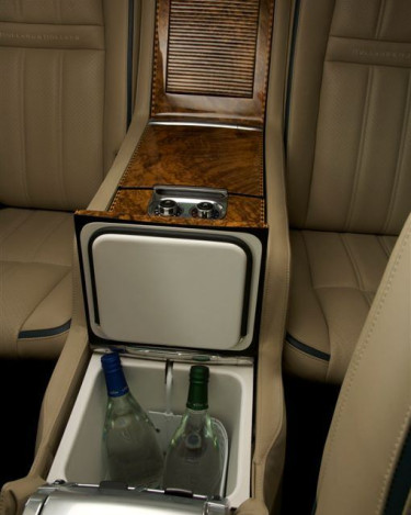 2010_Holland_Holland_Overfinch_Range_Rover_25