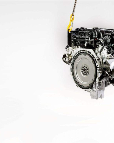 LR_V8_5_0_Naturally_Aspirated_01_HR
