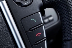 2010_Discovery4_Steering_Wheel_047