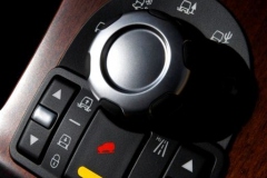 2010_Discovery4_Terrain_Response_052