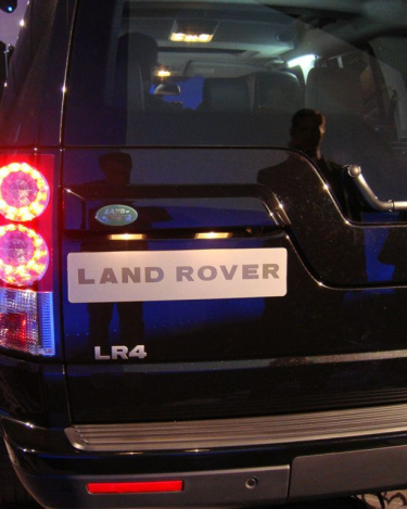 2010_Land_Rover_LR4_1