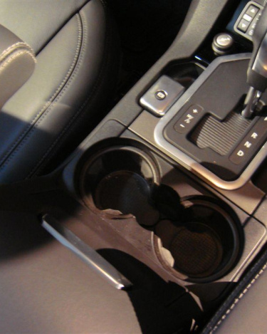 2010_Land_Rover_LR4_34