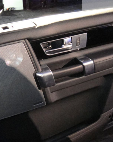 2010_Land_Rover_LR4_36