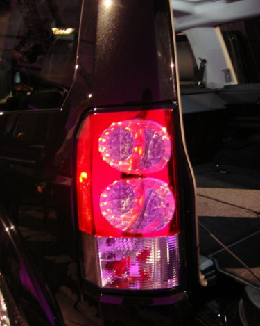 2010_Land_Rover_LR4_43