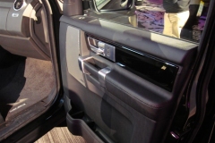 2010_Land_Rover_LR4_25