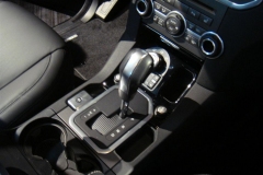 2010_Land_Rover_LR4_27