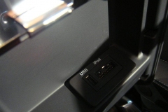 2010_Land_Rover_LR4_33