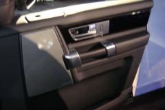 2010_Land_Rover_LR4_35