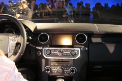 2010_Land_Rover_LR4_6