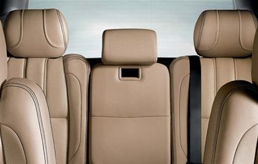 Sand_Seats_Jet_Stitching_Jet_Carpet