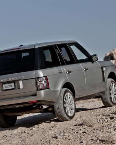 2011_Range_Rover_Supercharged_NA_Spec_18