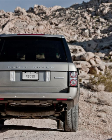 2011_Range_Rover_Supercharged_NA_Spec_32