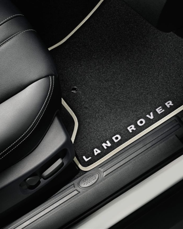 Land_Rover_Discovery_4_Landmark_Edition_7