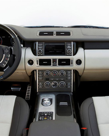 2011_Range_Rover_TDV8_13