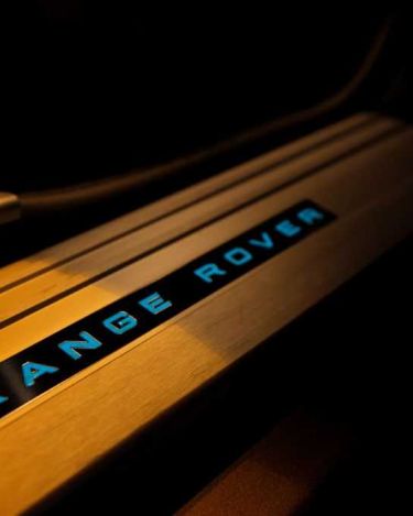 2011_Range_Rover_TDV8_16