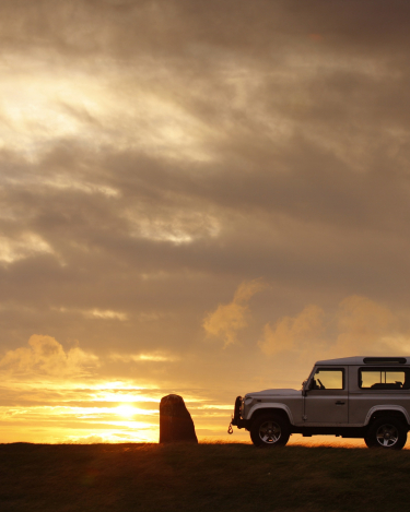 2012-Land-Rover-Defender-10