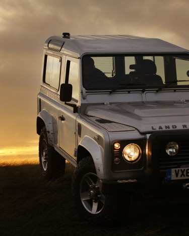 2012-Land-Rover-Defender-11