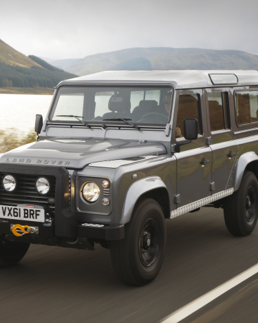 2012-Land-Rover-Defender-2