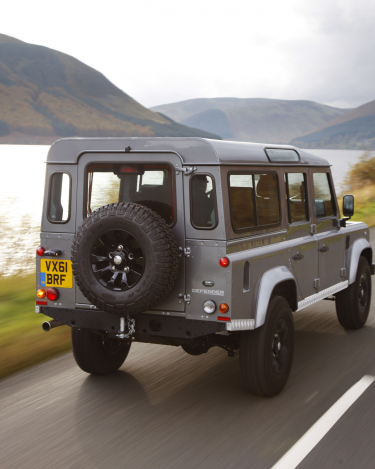 2012-Land-Rover-Defender-3