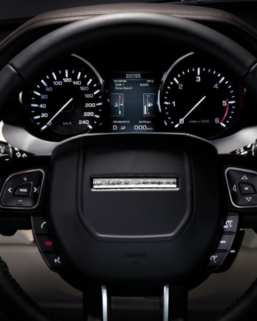 2011_Range_Rover_Evoque_Interior_5