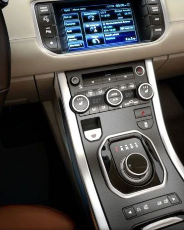 Evoque_Prestige_Interior_Center_Stack