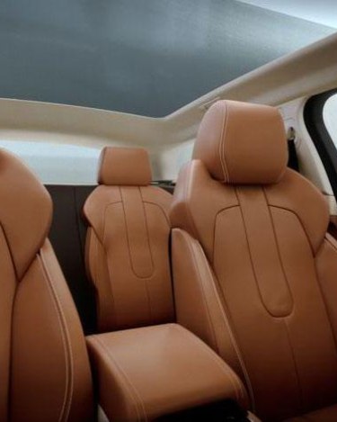 Evoque_Prestige_Interior_Roof_Seats