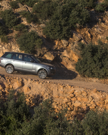 2013-Range-Rover-in-Orkney-Grey-11