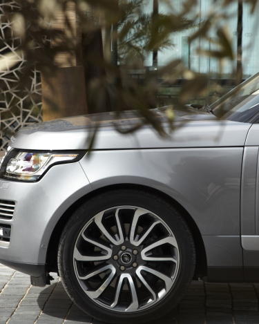 2013-Range-Rover-in-Orkney-Grey-27
