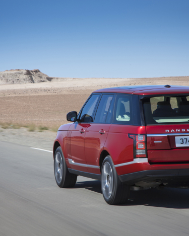 2013-Range-Rover-in-Firenze-Red-11