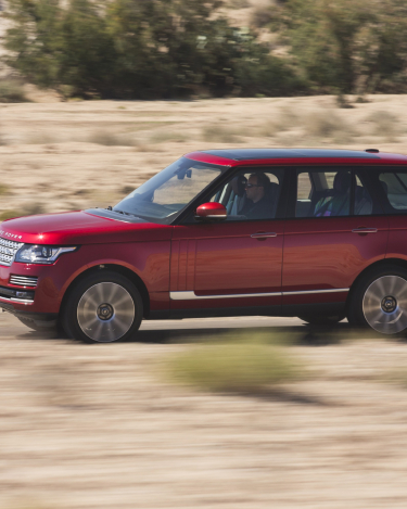 2013-Range-Rover-in-Firenze-Red-14
