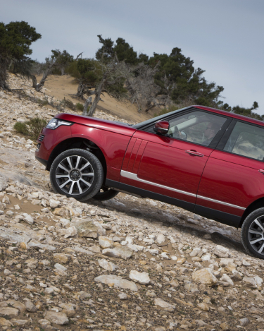 2013-Range-Rover-in-Firenze-Red-20