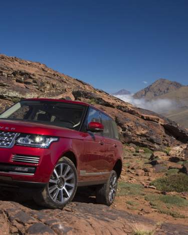2013-Range-Rover-in-Firenze-Red-26