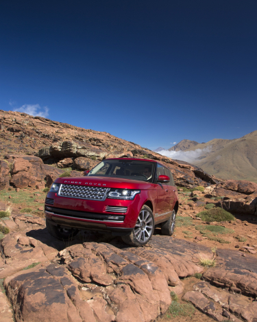 2013-Range-Rover-in-Firenze-Red-27