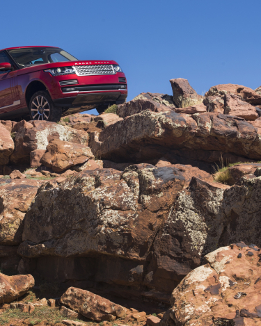 2013-Range-Rover-in-Firenze-Red-40