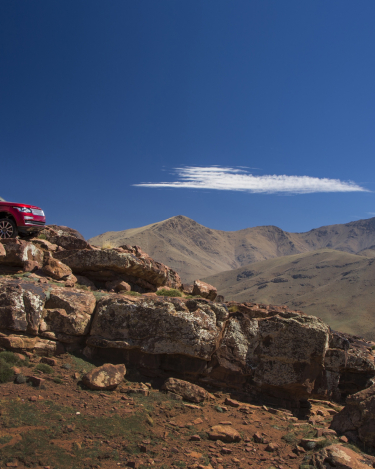2013-Range-Rover-in-Firenze-Red-41