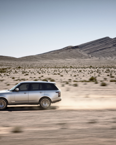 2013-Range-Rover-in-Morocco-16