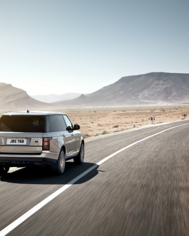 2013-Range-Rover-in-Morocco-2