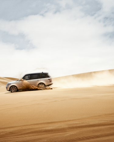 2013-Range-Rover-in-Morocco-23