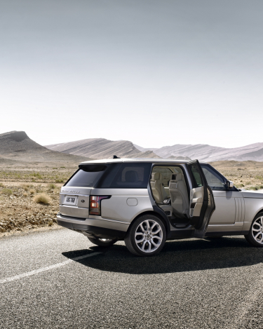 2013-Range-Rover-in-Morocco-37