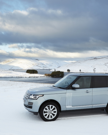 2013-Range-Rover-in-the-Snow-Gleneagles-6