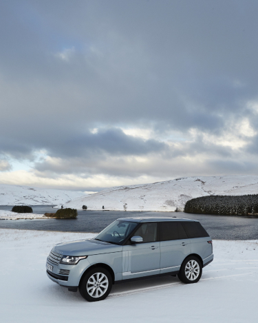 2013-Range-Rover-in-the-Snow-Gleneagles-7