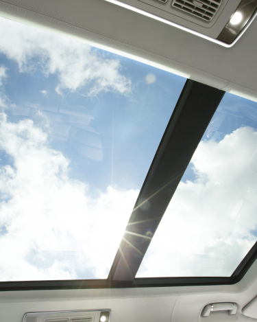 2013-Range-Rover-Interior-close-ups-17
