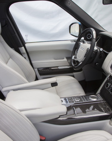 2013-Range-Rover-Interior-close-ups-37
